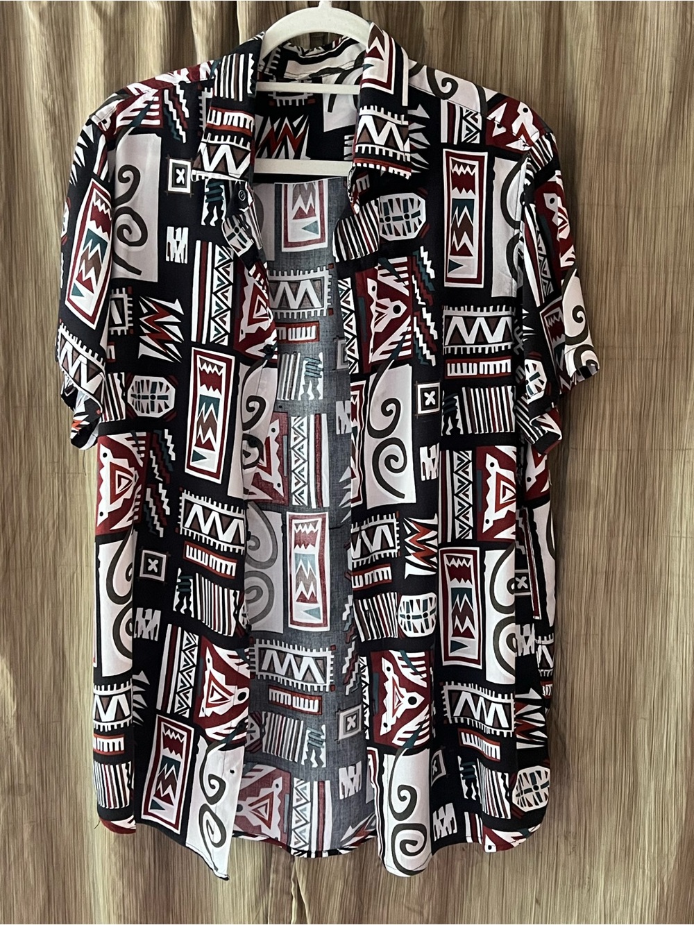 Men's Short-Sleeve Geometric Print Shirt